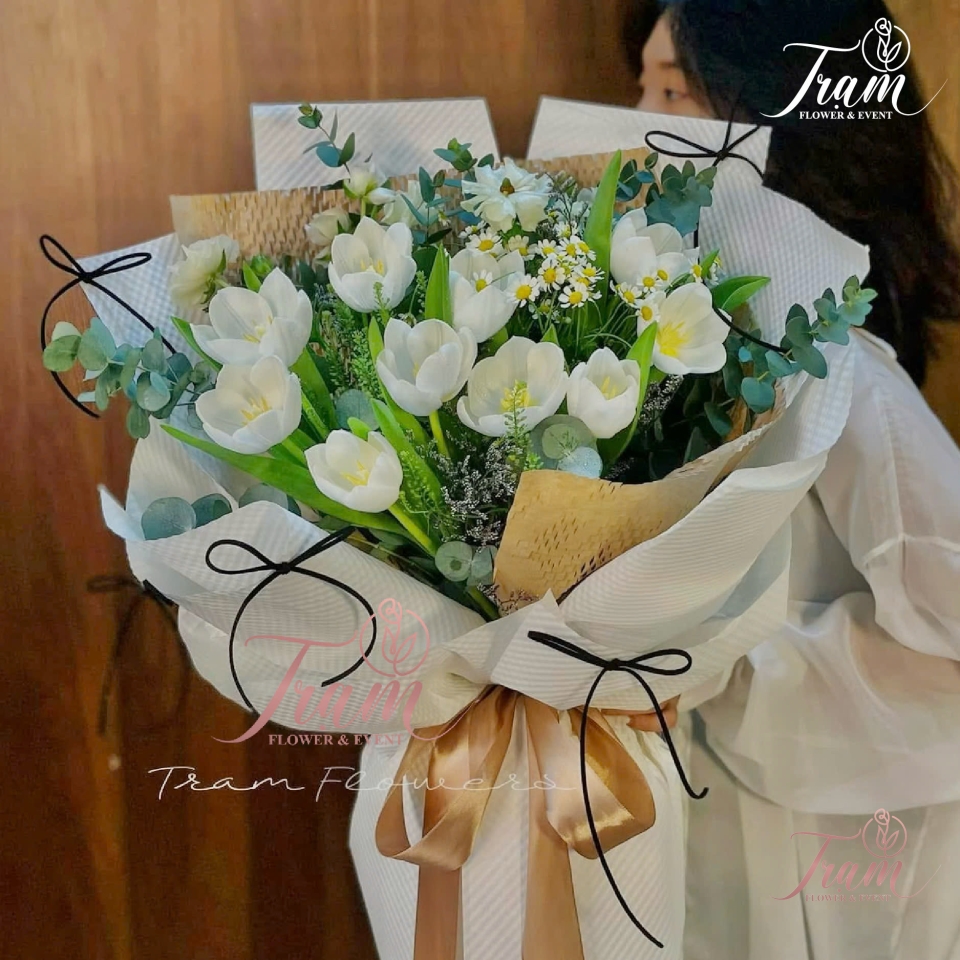 Bó hoa Tulip trắng nhập khẩu
