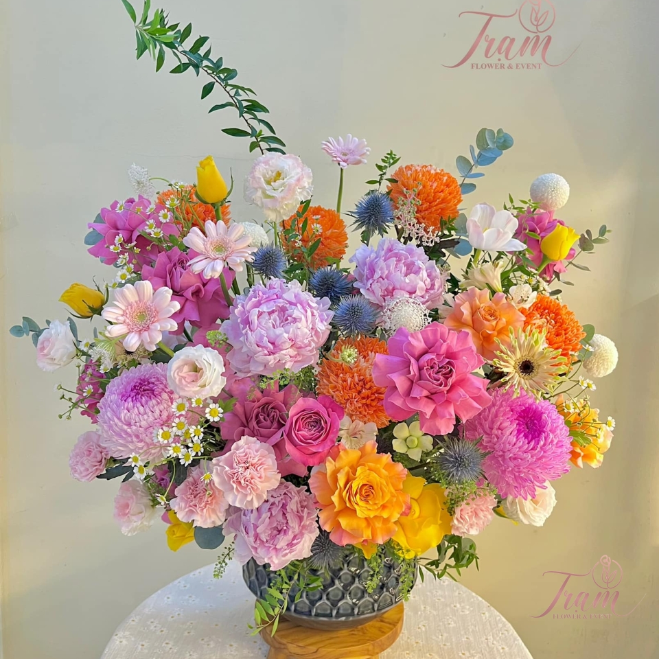Bình hoa sang trọng mix peony nhập khẩu 