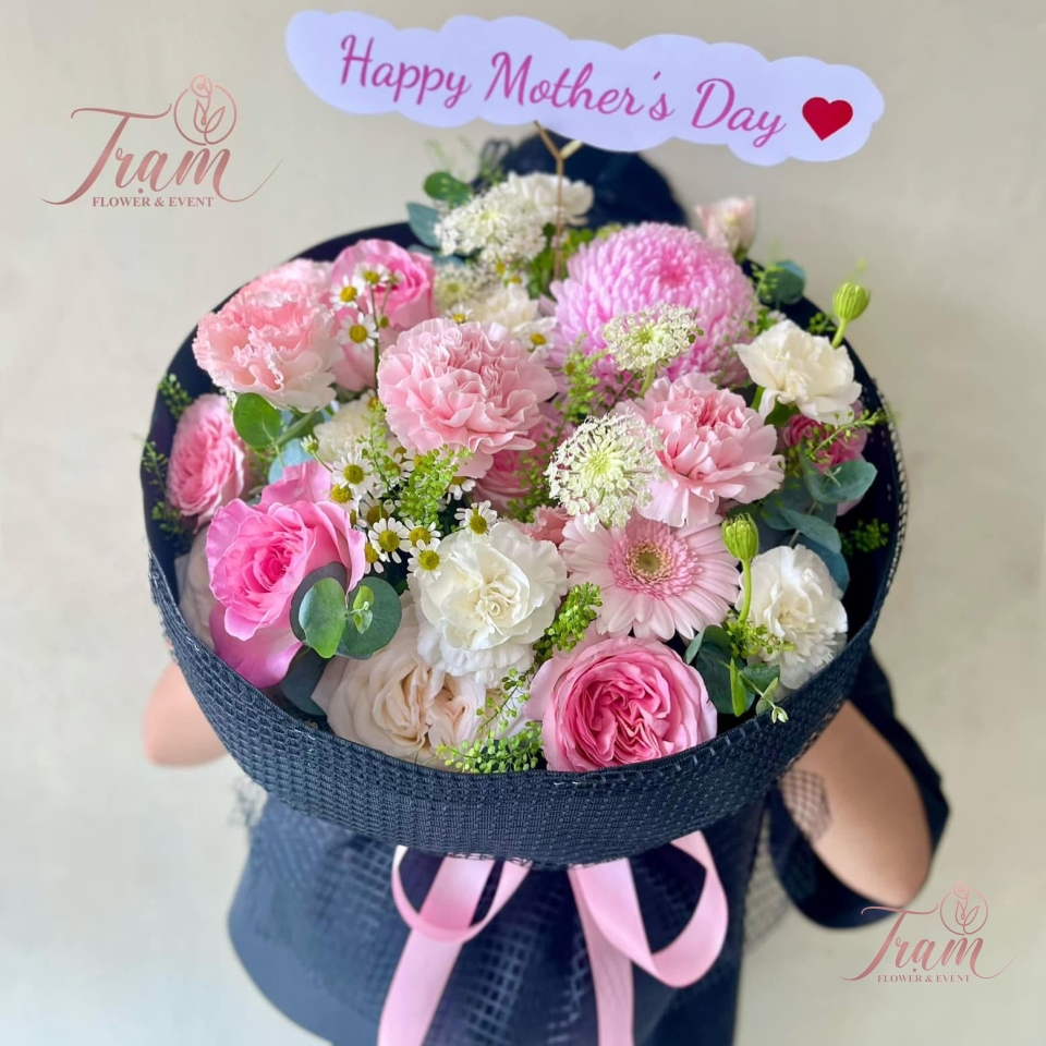 Bó hoa tone hồng trắng thanh lịch