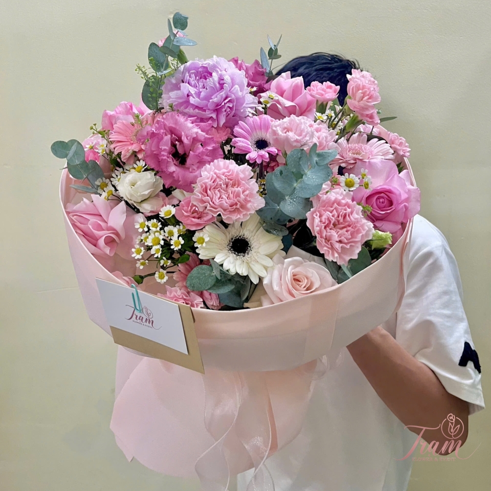 Bó hoa tone hồng xinh đẹp tặng mẹ yêu