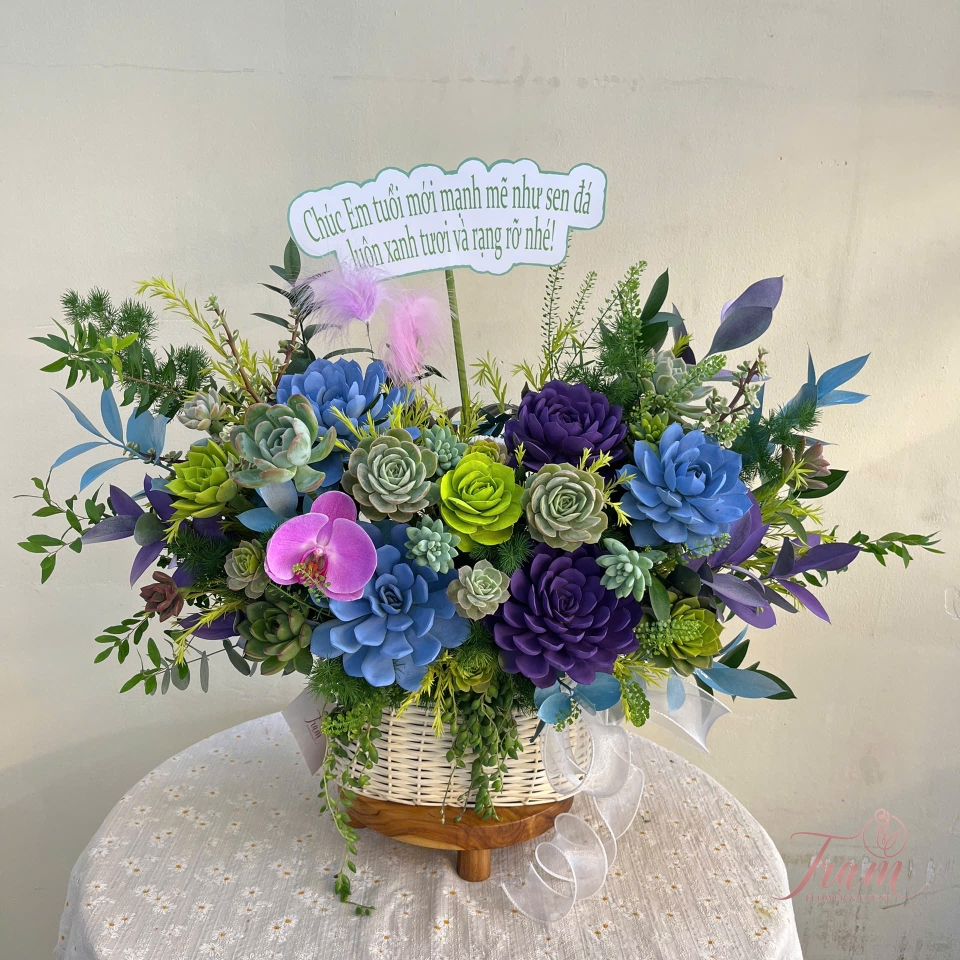Giỏ Hoa Sen Đá “Yêu Em Mãi Mãi”
