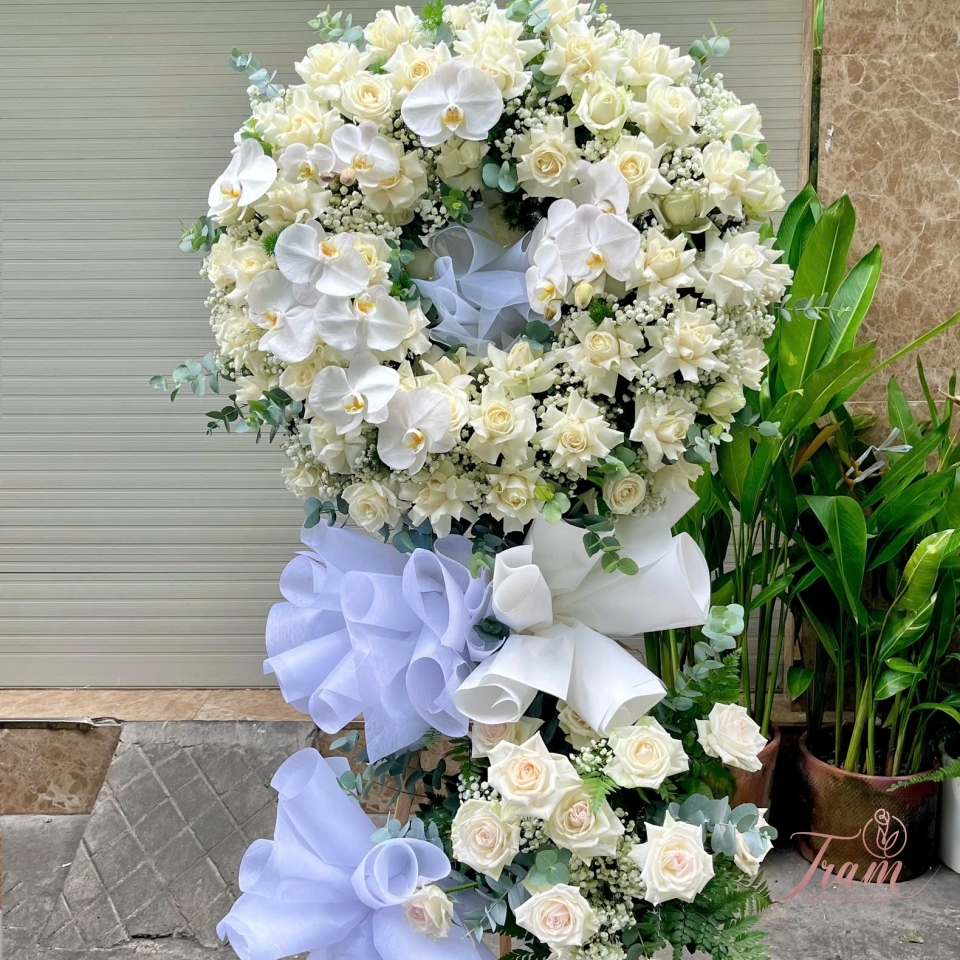 Kệ Hoa Tang Trắng – Thành Kính Phân Ưu