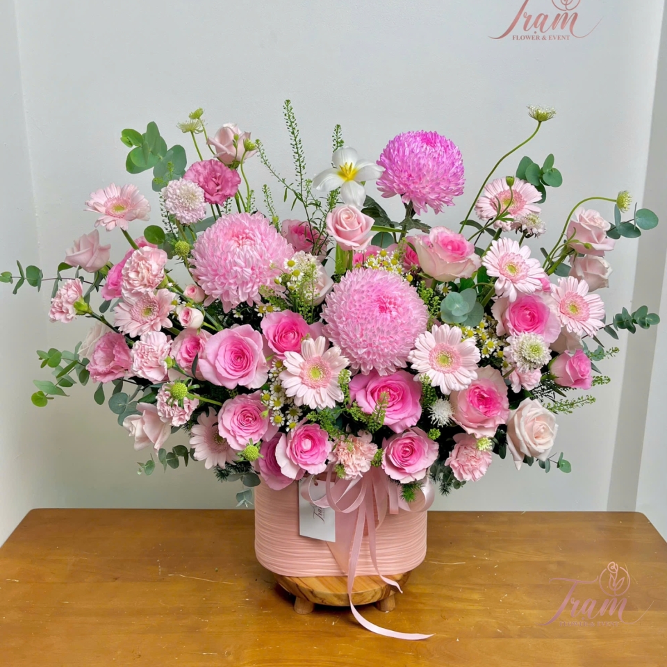 Giỏ Hoa Tone Hồng – Dấu Ấn Ngọt Ngào