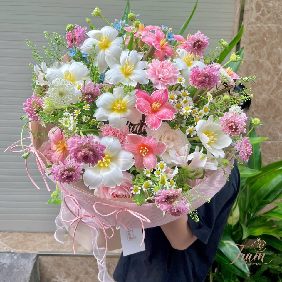 Bó Hoa Pastel Ngọt Ngào – Rực Rỡ Như Ánh Bình Minh
