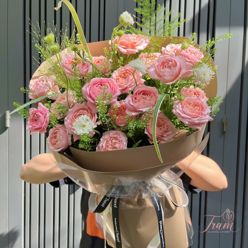 Bó Hoa Hồng Kem Hồng – Ngọt Ngào & Thanh Lịch