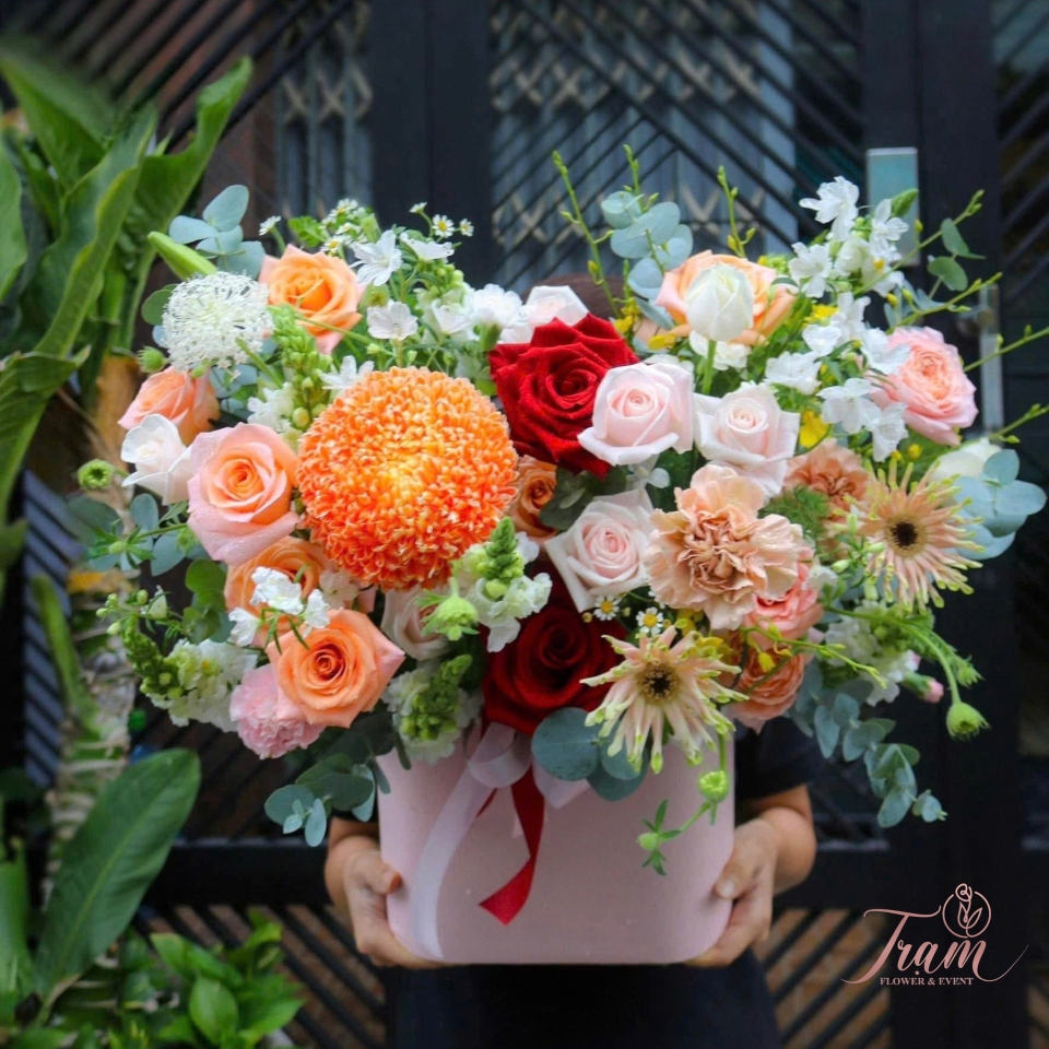 Box Hoa Mix Nhiều Loài – Rực Rỡ & Đa Sắc Màu