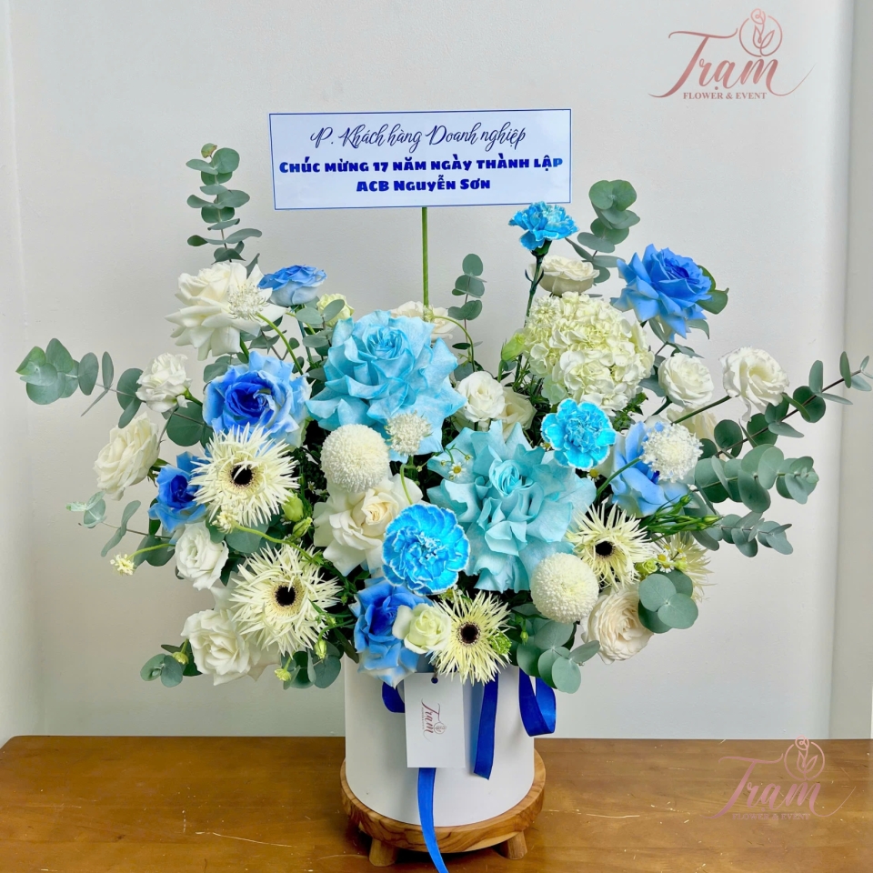 Box Hoa Xanh Trắng – Thanh Lịch & Sang Trọng