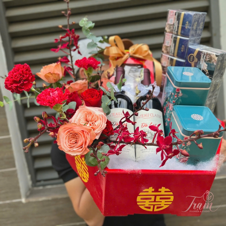 Mâm Tráp Rượu – Trà – Thuốc: Lễ Vật Kính Gia Tiên, Trọn Nghĩa Tôn Kính