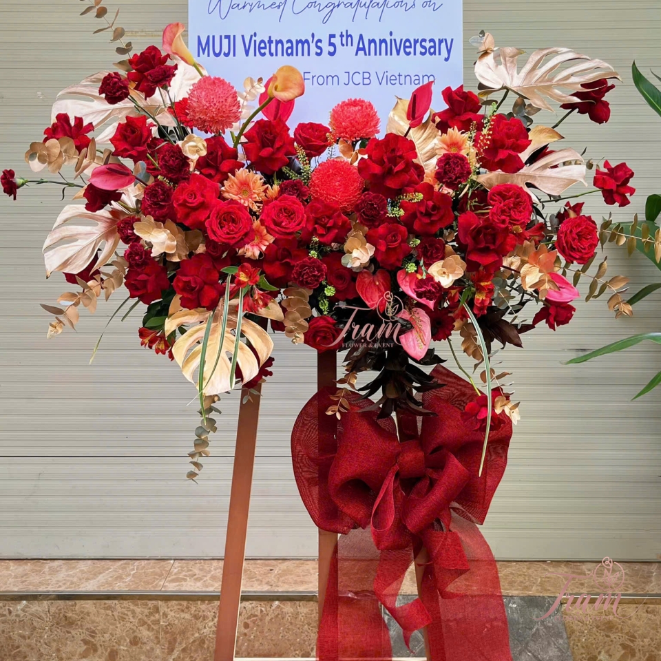 KỆ HOA ĐỎ CAO CẤP – KHỞI ĐẦU THỊNH VƯỢNG