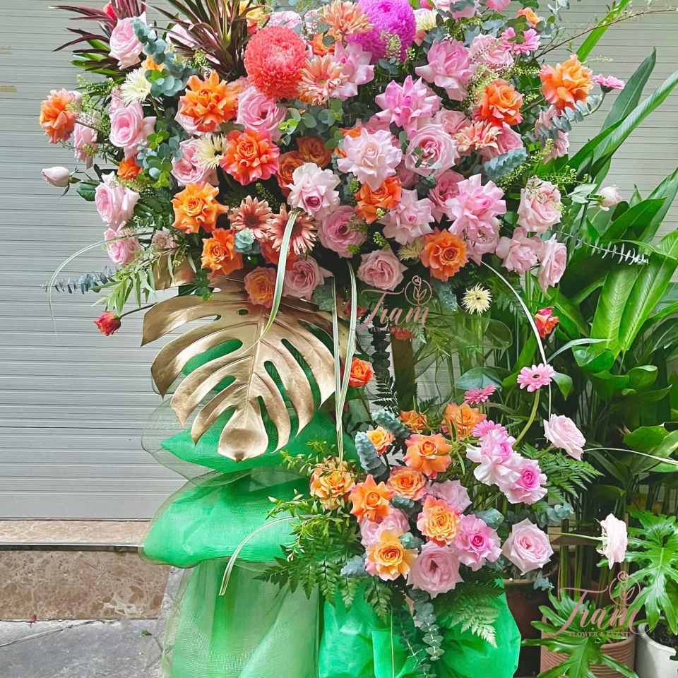 KỆ HOA TONE HỒNG CAM – NGỌT NGÀO KHỞI SẮC