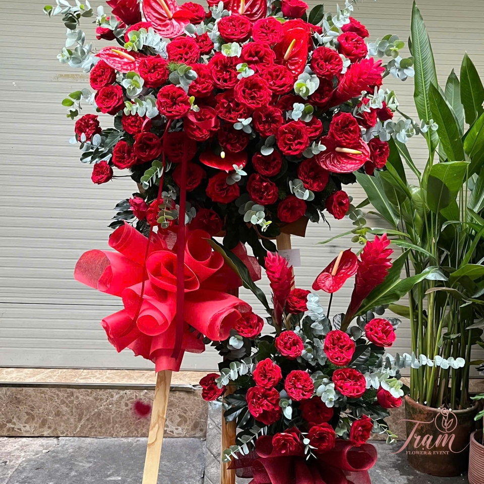 KỆ HOA TONE ĐỎ 2 TẦNG – SONG HỶ THÀNH CÔNG